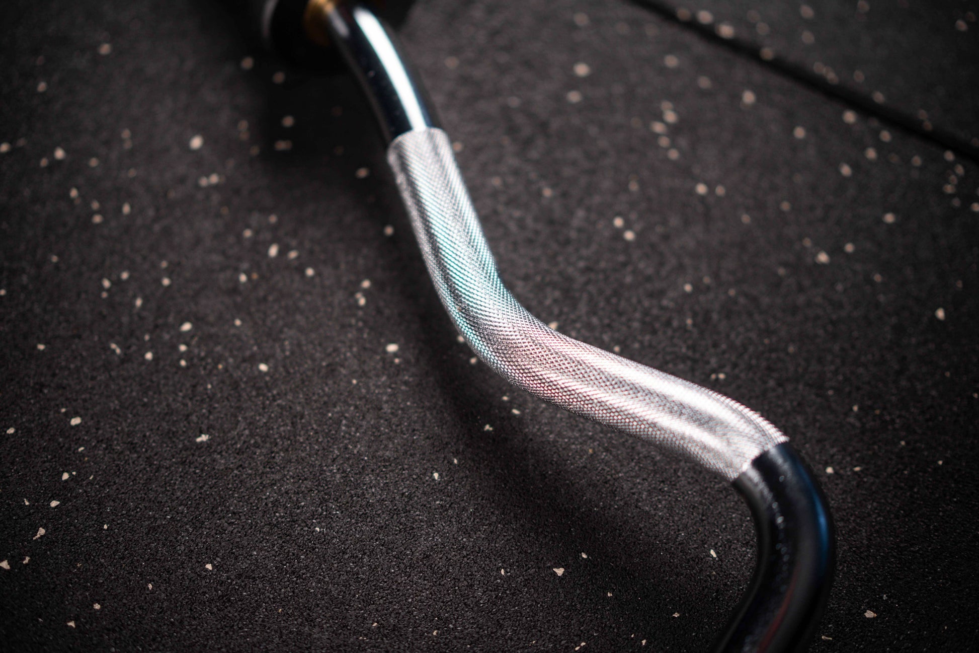 50 mm Supercurl Hantelstange SQMIZE® OB47SC www.simpleproducts.at 