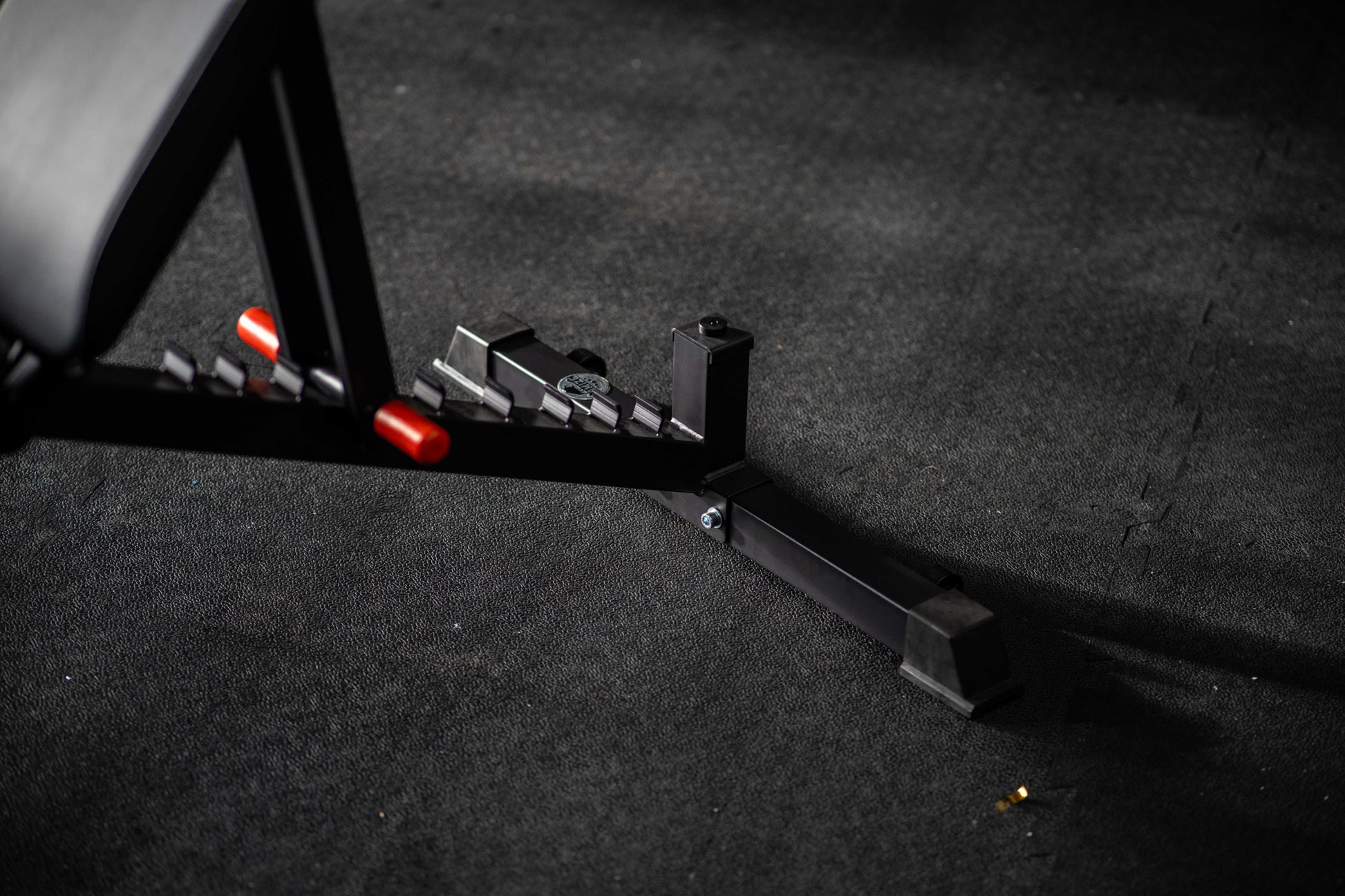 Hantelbank SQMIZE® PREMIUM BISON FID5i ELITE www.simpleproducts.at 