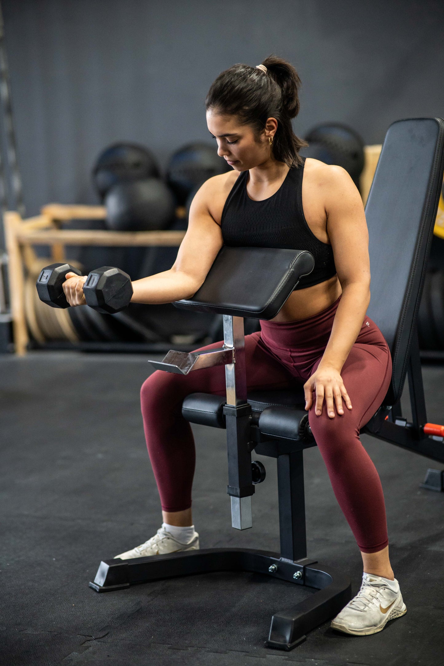 Hantelbank SQMIZE® PREMIUM BISON FID5i ELITE www.simpleproducts.at 