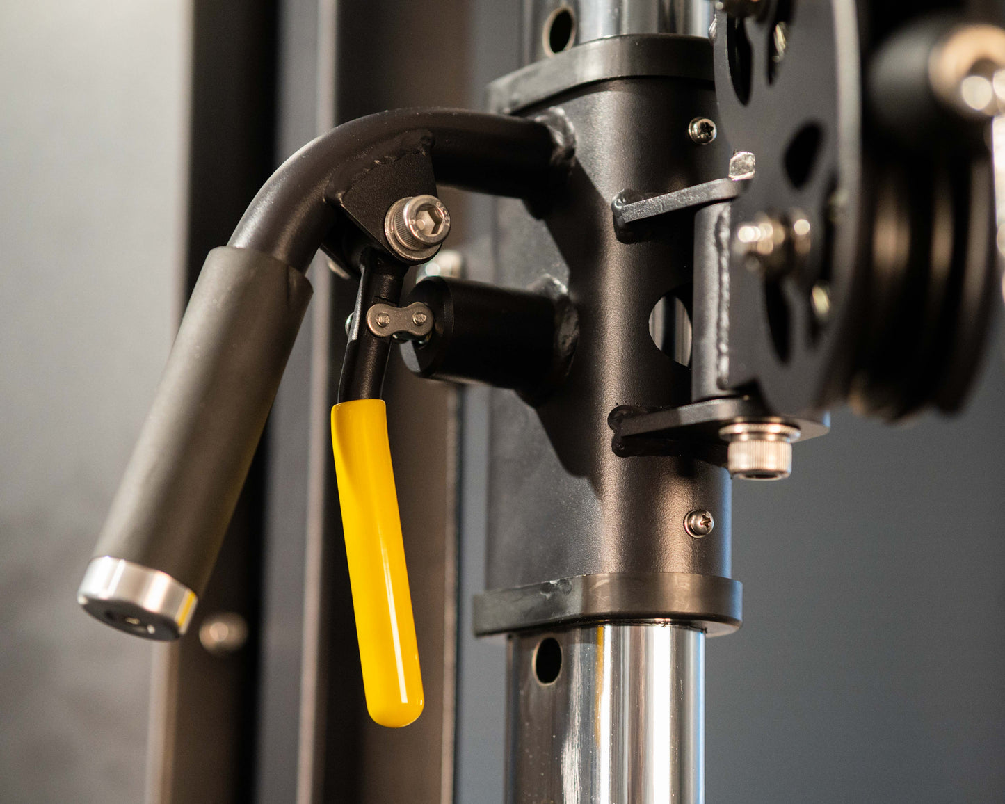 Kabelzugstation - Functional Trainer SQMIZE® PREMIUM BISON FT14i www.simpleproducts.at 