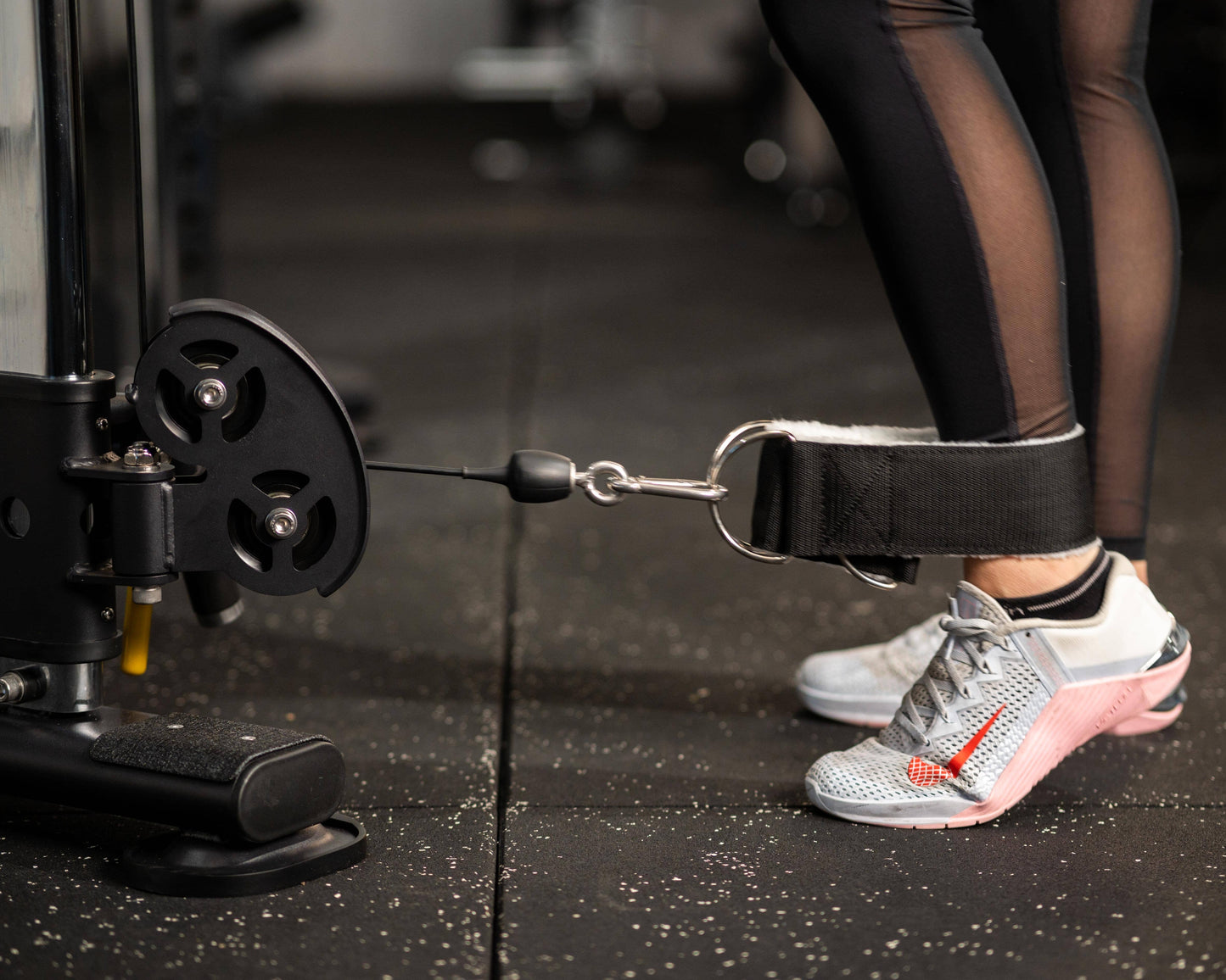 Kabelzugstation - Functional Trainer SQMIZE® PREMIUM BISON FT14i www.simpleproducts.at 