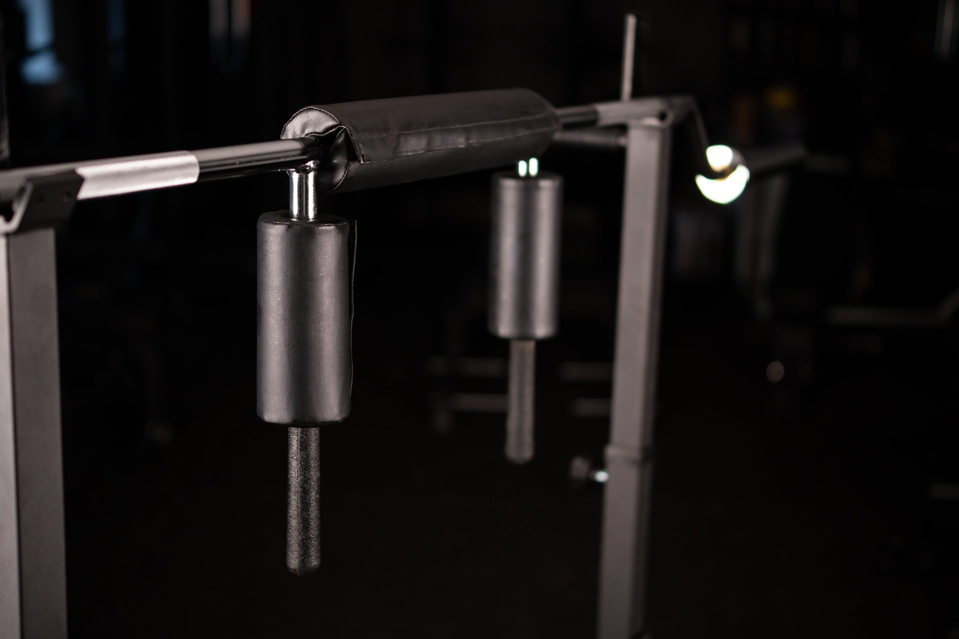 Olympia Safety Squat Bar SQMIZE® OBSB www.simpleproducts.at 