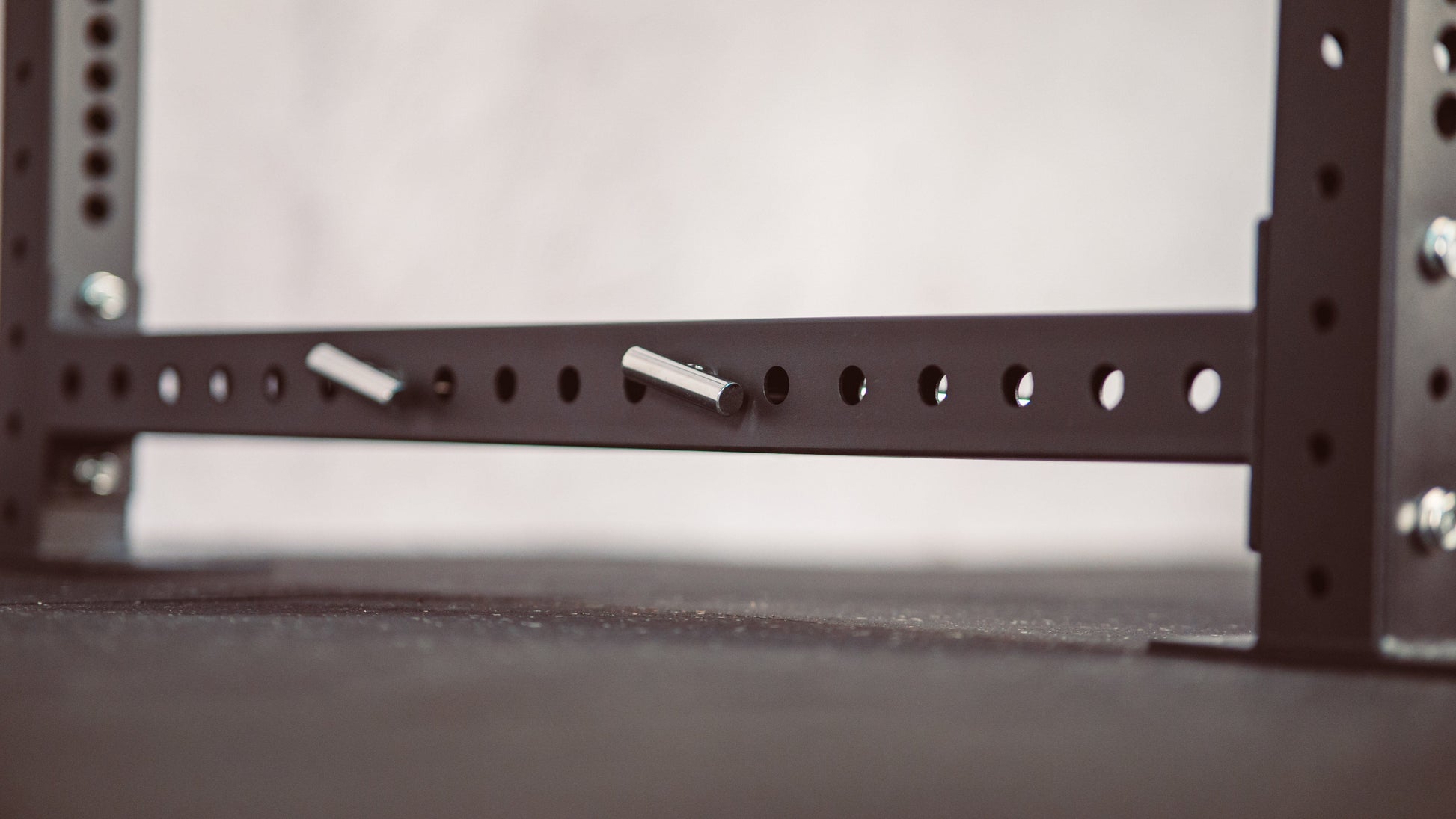 Power Rack SQMIZE® SQ8, Höhe 197 - 237 cm www.simpleproducts.at 