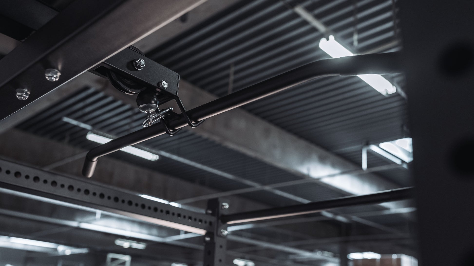 Power Rack SQMIZE® SQ8, Höhe 197 - 237 cm www.simpleproducts.at 