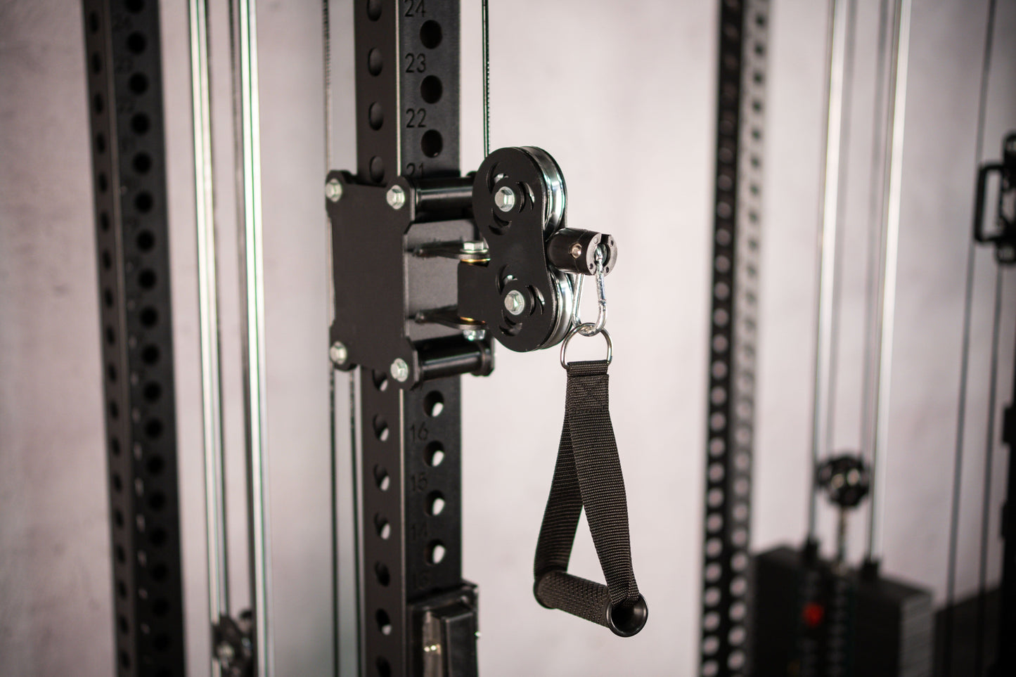 Twin-Power Rack & Kabelzugstation: Twin-Power Gym SQMIZE® ELITE CLUB SQ-S855-90, Kabelzugstation & Half Rack, Höhe 215 cm www.simpleproducts.at 